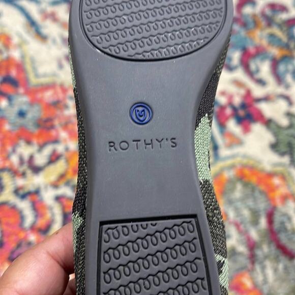 - Rothy’s the point camuflaje green size 7 woman’s flat shoes - Picture 7 of 11